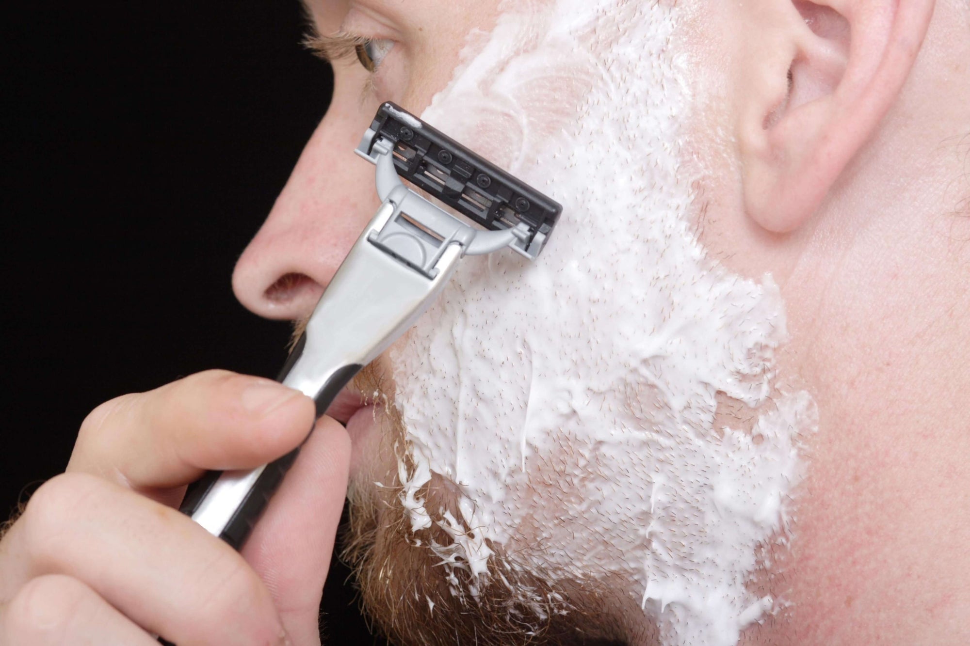 A Man’s Ways Of  Grooming His Beard This Labor Day Weekend